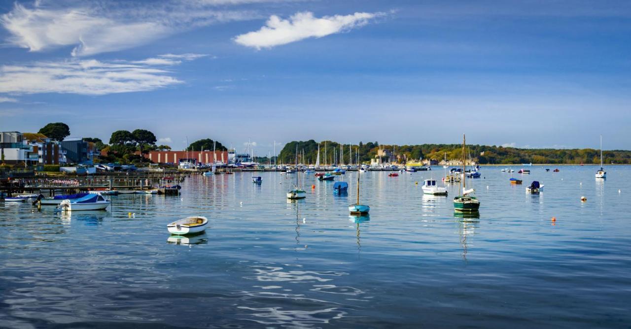 Park Lake View Poole Eksteriør billede