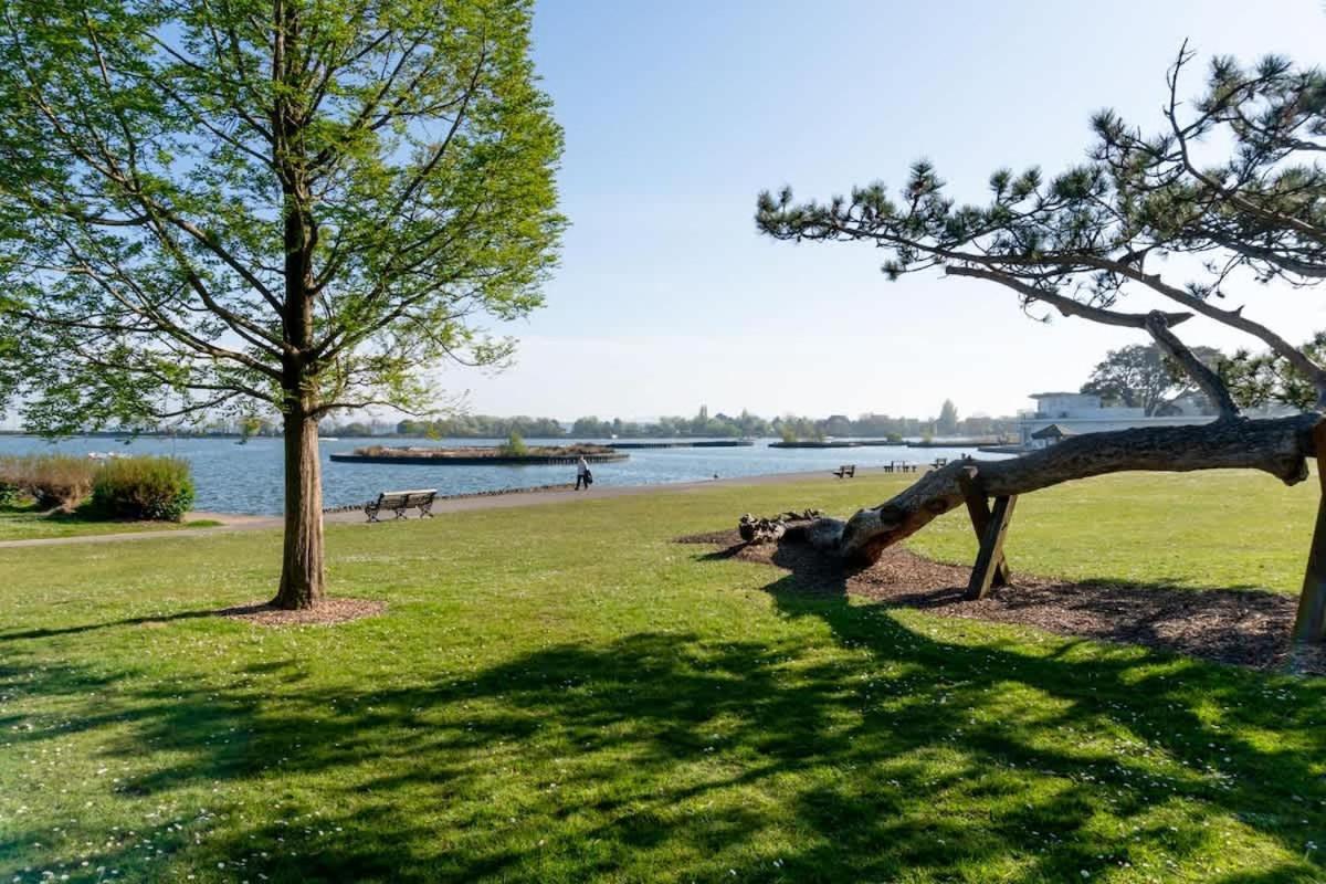 Park Lake View Poole Eksteriør billede